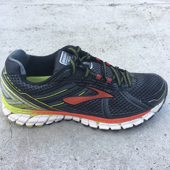 brooks adrenaline gts 15 womens red